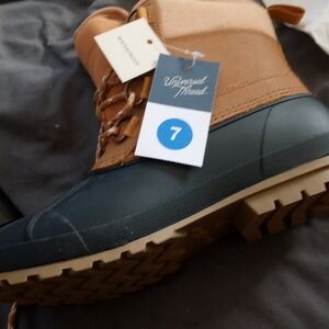 Universal Thread Men's Tan and Black Boots